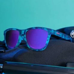 Goodr Do Androids Dream Of Electric Turtles? Sunglasses -Sports Product Store 4 DoAndroidsDreamOfElectricTurtles Packaging